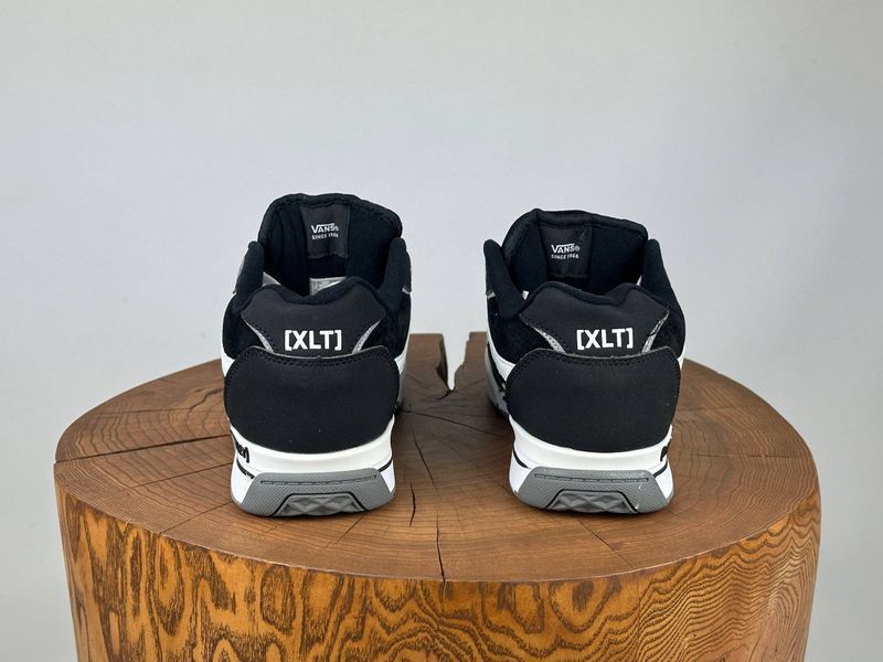 Кросівки Vans Rowley XLT Black 0141 0141 фото
