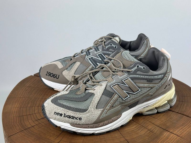 Кросівки New Balance 1906 U Brown Silver 1105 1105 фото