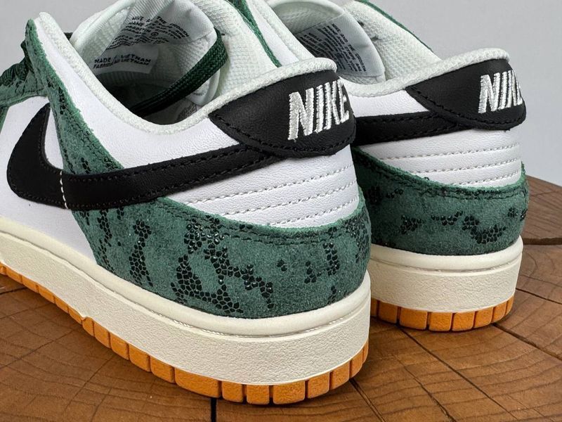 Кросівки Nike Dunk Low Green Snake 0150 0150 фото