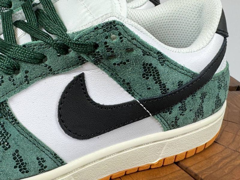 Кросівки Nike Dunk Low Green Snake 0150 0150 фото
