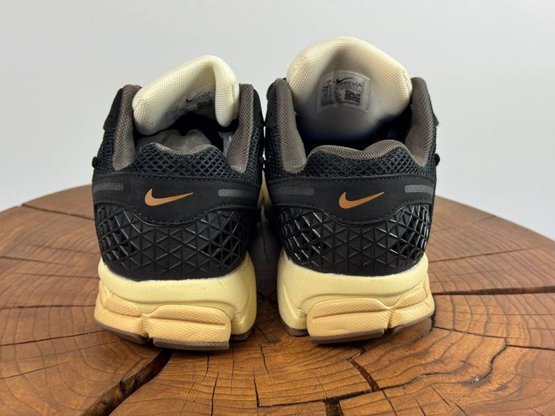 Кросівки Nike ZOOM VOMERO 5 Black 0157 0157 фото