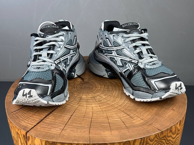 Кросівки Balenciaga Runner Grey 0872 0872 фото