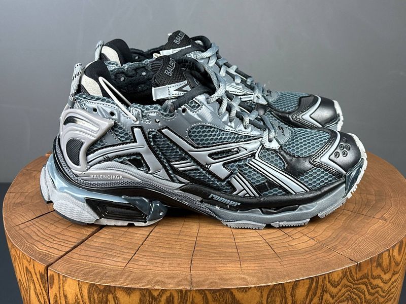Кросівки Balenciaga Runner Grey 0872 0872 фото