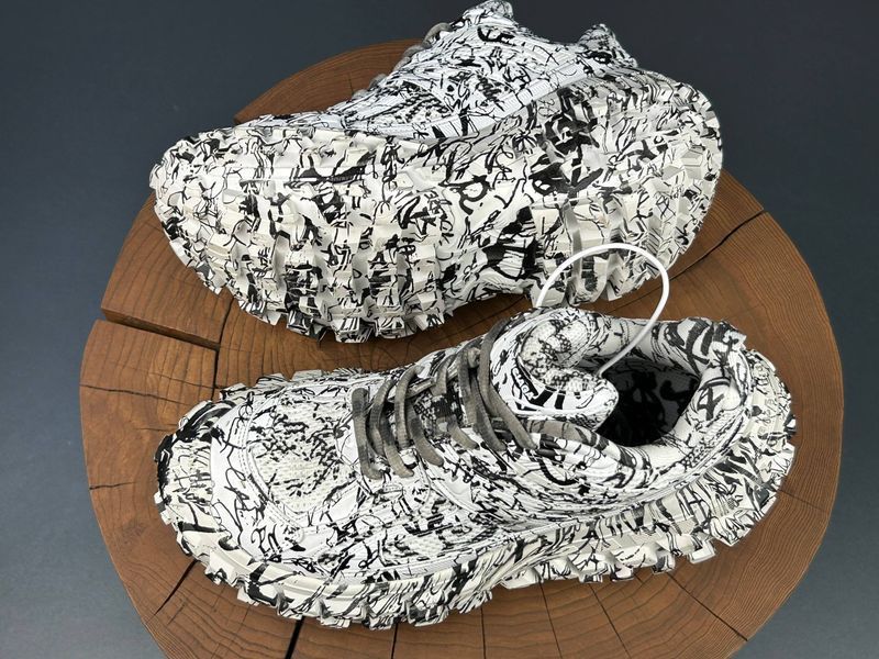 Кросівки Balenciaga Defender Graffiti White 1425 1425 фото