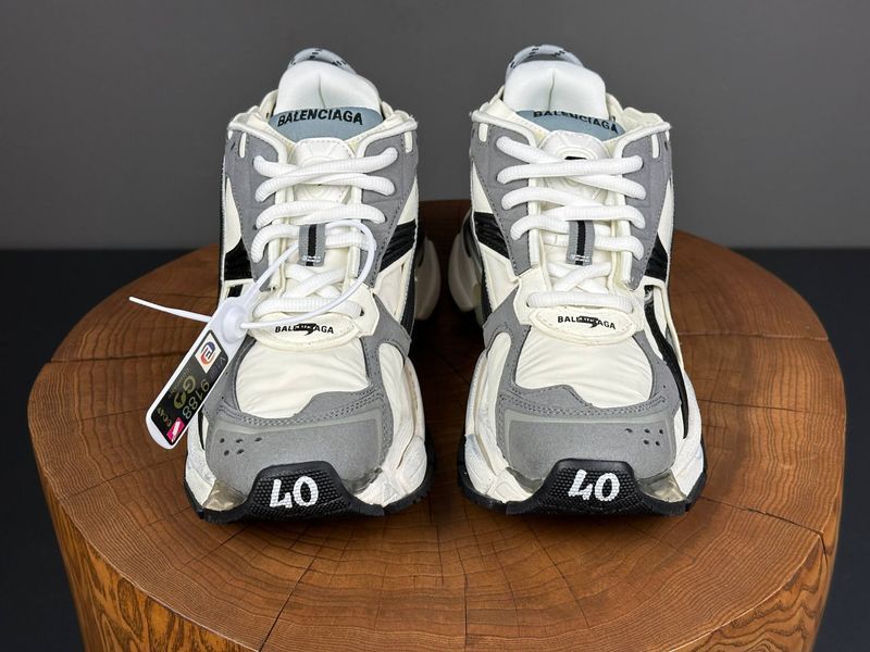 Кросівки Balenciaga Runner 2 Grey White Black 1863 1863 фото