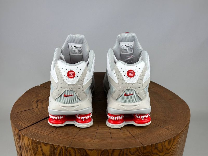 Кросівки Nike Supreme Shox white 0243 0243 фото