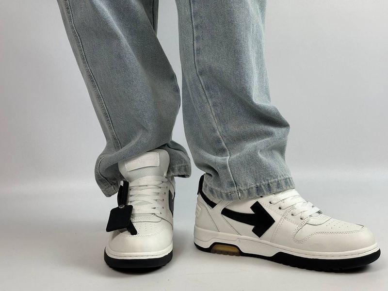 Кросівки Off-White Out Of Office White Black 0224 0224 фото