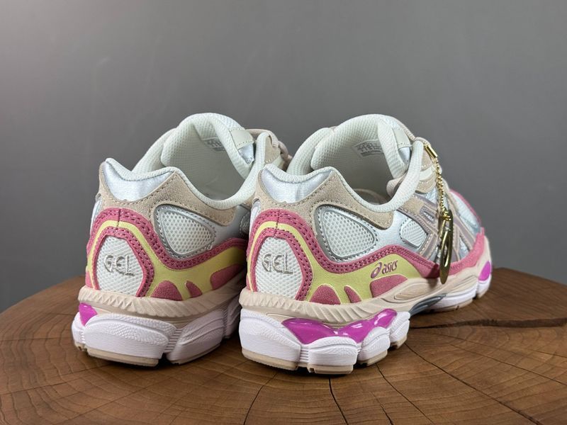 Кросівки Asics Gel Nyc Pink 1057 1057 фото