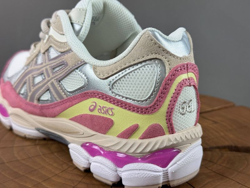 Кросівки Asics Gel Nyc Pink 1057 1057 фото