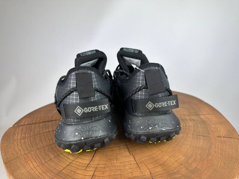 Кросівки Nike ACG mountain fly low Black 0075 0075 фото