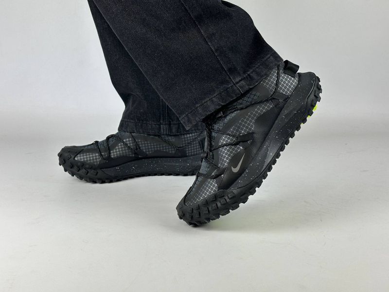 Кросівки Nike ACG mountain fly low Black 0075 0075 фото