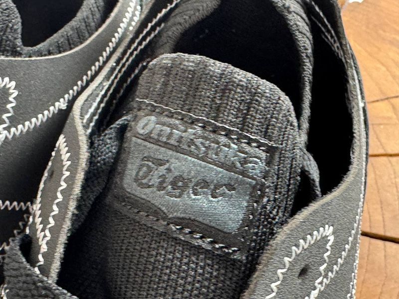 Кросівки Asics Onitsuka Tiger чорний 0798 0798 фото