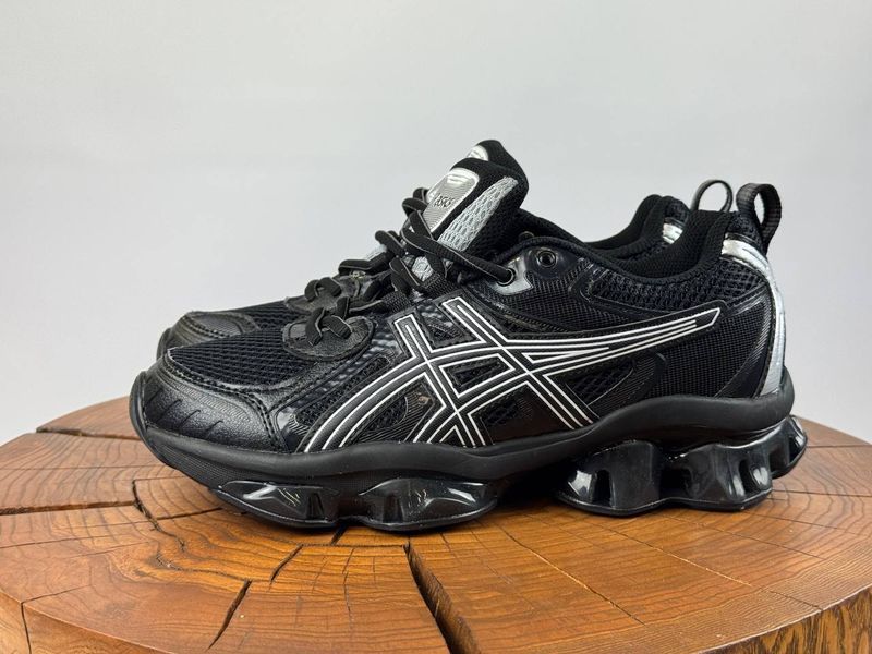 Кросівки Asics Gel Quantum Black 0599 0599 фото
