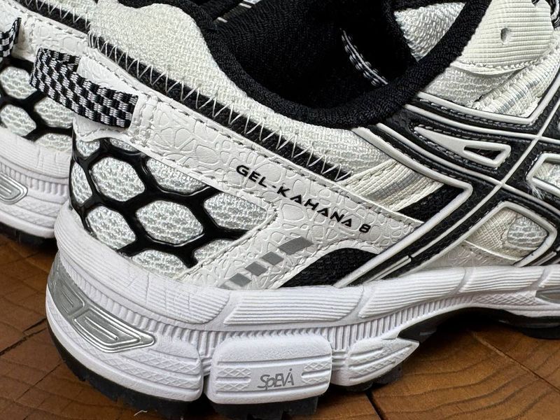 Кросівки Asics Gel-Kahana 8 White 0124 0124 фото