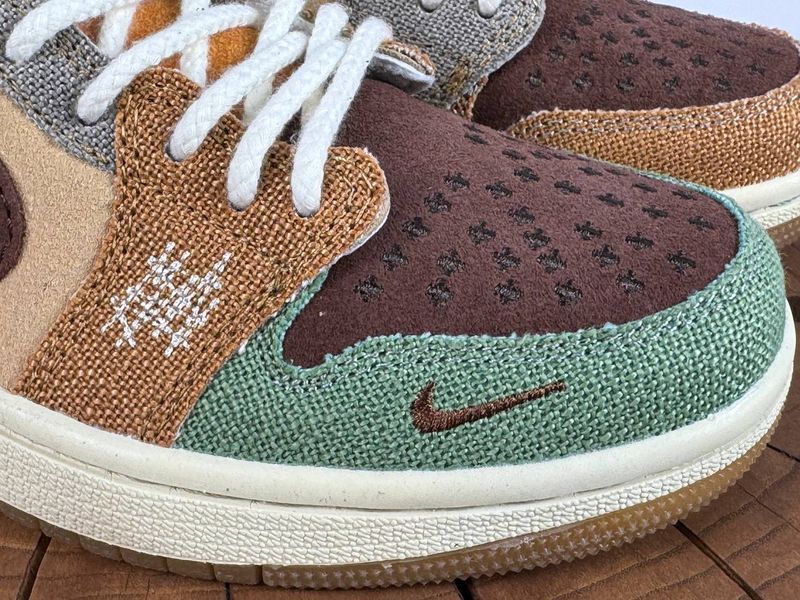 Кросівки Jordan 1 Retro Low OG Zion Williamson Voodoo 0226 фото