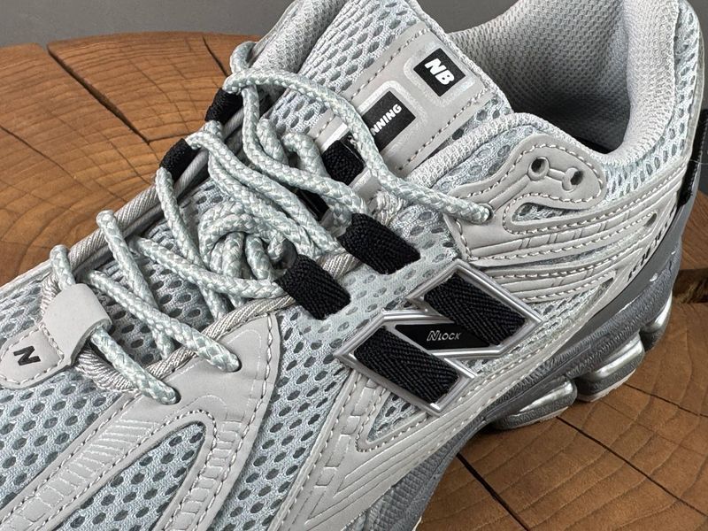 Кросівки New Balance 1906 R Cordura Cement 1432 1432 фото