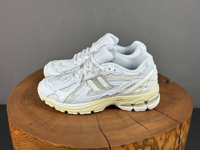Кросівки New Balance 1906 D Protection Pack Reflective White 1429 1429 фото