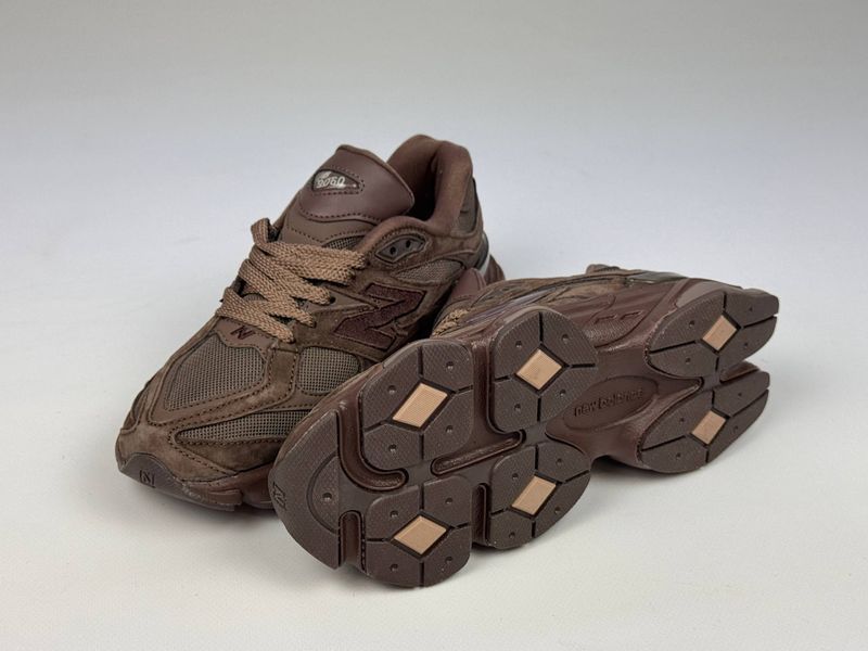 Кросівки New Balance 9060 Brown 1327 1327 фото