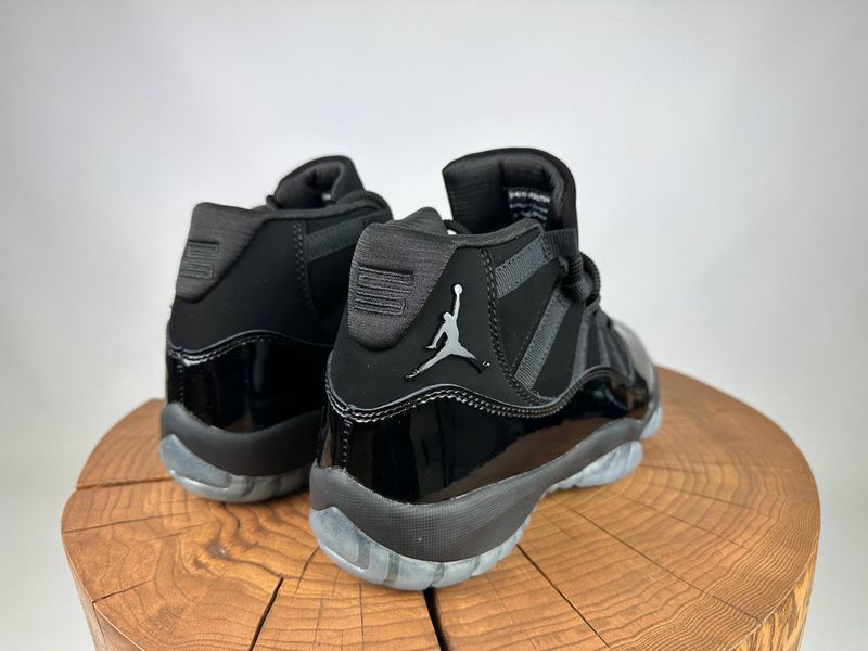 Кросівки Nike Air Jordan 11 Retro Cap and Grown 1163 1163 фото