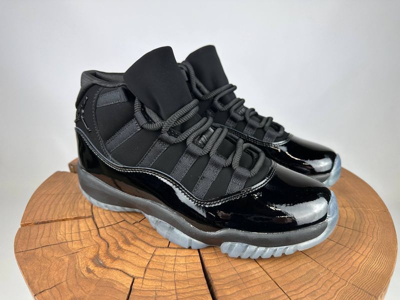 Кросівки Nike Air Jordan 11 Retro Cap and Grown 1163 1163 фото