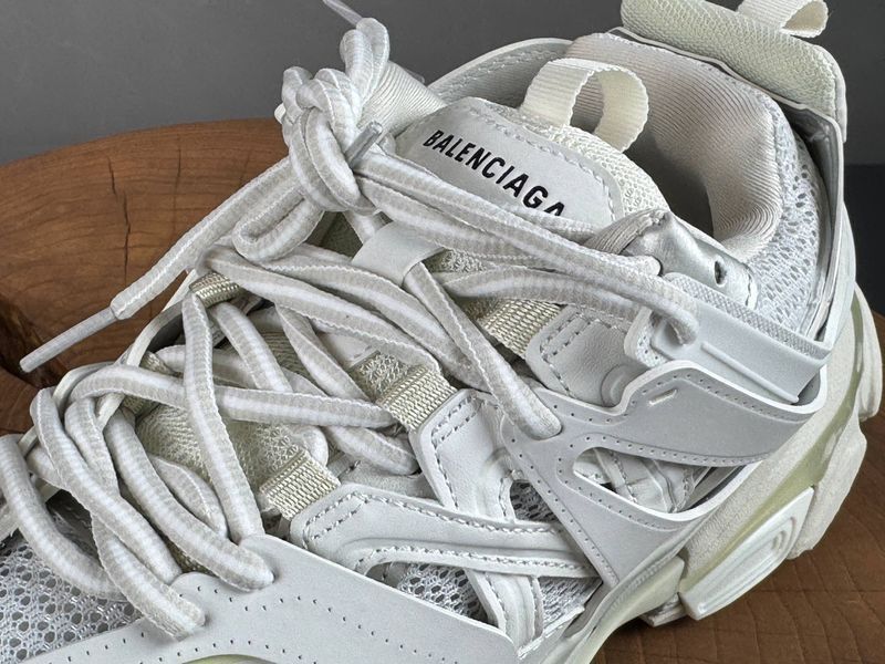 Кросівки Balenciaga Track White 0609 0609 фото