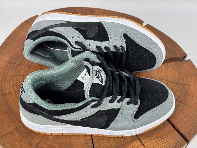 Кросівки Nike SB Dunk Low Grey Black 0737 0737 фото