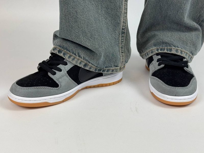 Кросівки Nike SB Dunk Low Grey Black 0737 0737 фото