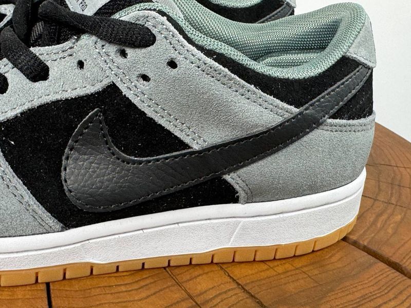 Кросівки Nike SB Dunk Low Grey Black 0737 0737 фото