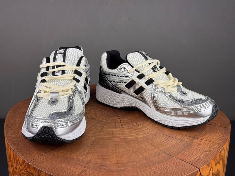 Кросівки New Balance 1906 R Silver Black 1434 1434 фото