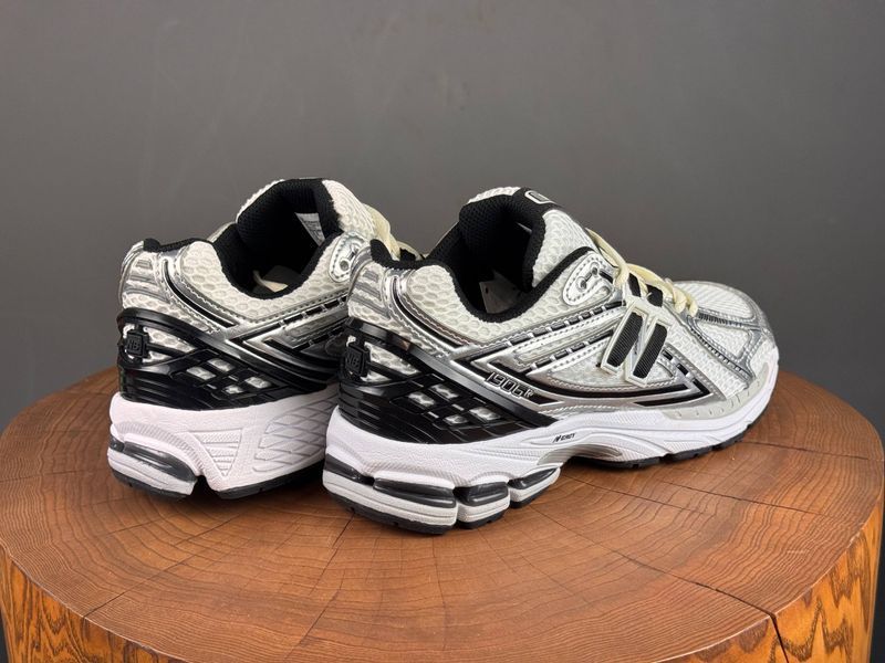Кросівки New Balance 1906 R Silver Black 1434 1434 фото
