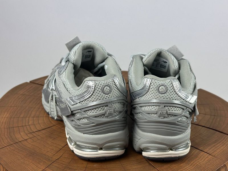 Кросівки New Balance 1906 A Silver Metallic 1106 1106 фото