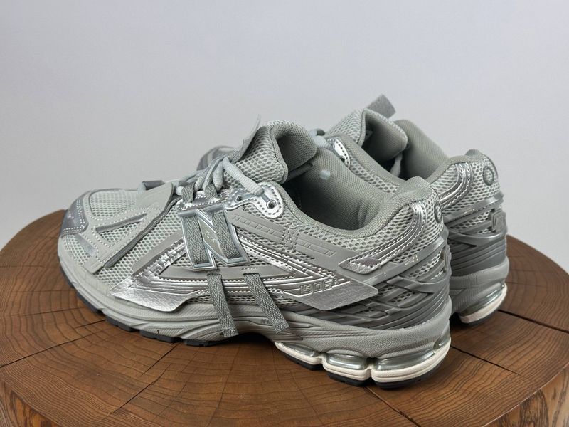 Кросівки New Balance 1906 A Silver Metallic 1106 1106 фото