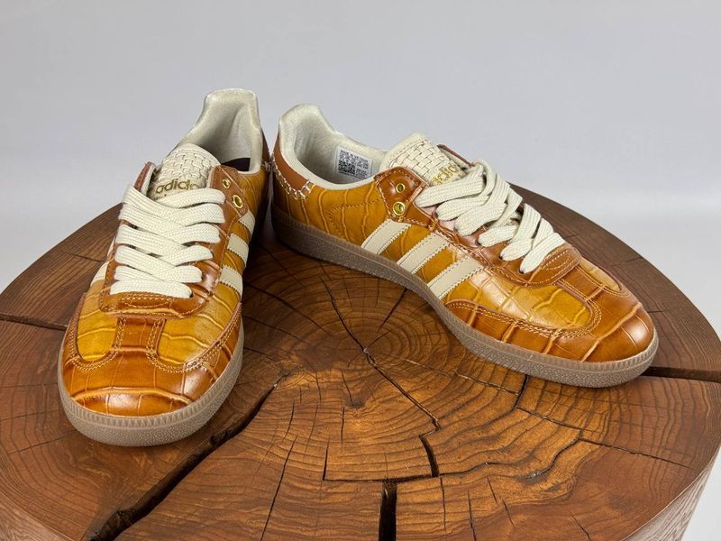 Кросівки Adidas Samba Wales & Bonnes gold 0595 0595 фото