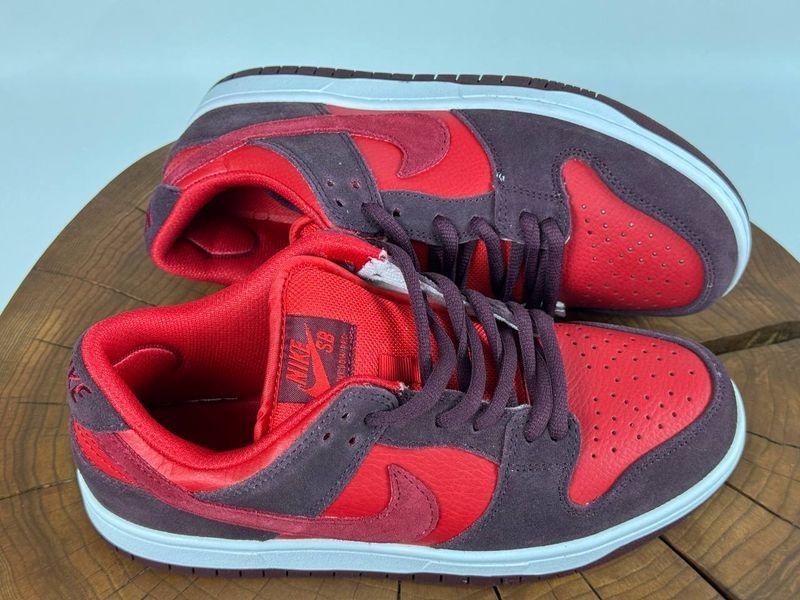Кросівки Nike Sb Dunk Low Cherry 0223 0223 фото