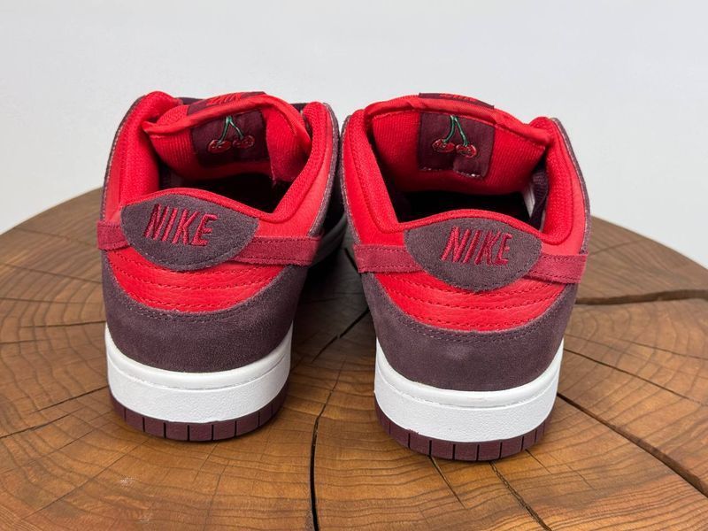Кросівки Nike Sb Dunk Low Cherry 0223 0223 фото