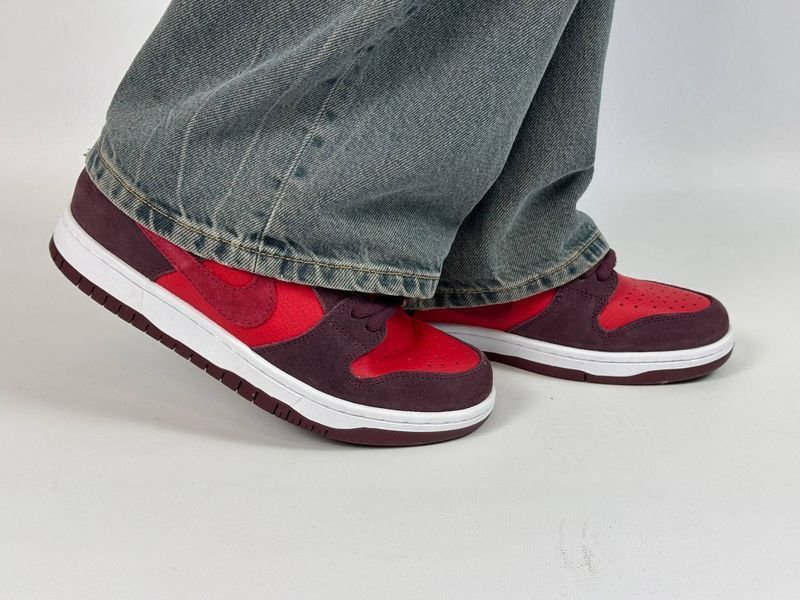 Кросівки Nike Sb Dunk Low Cherry 0223 0223 фото