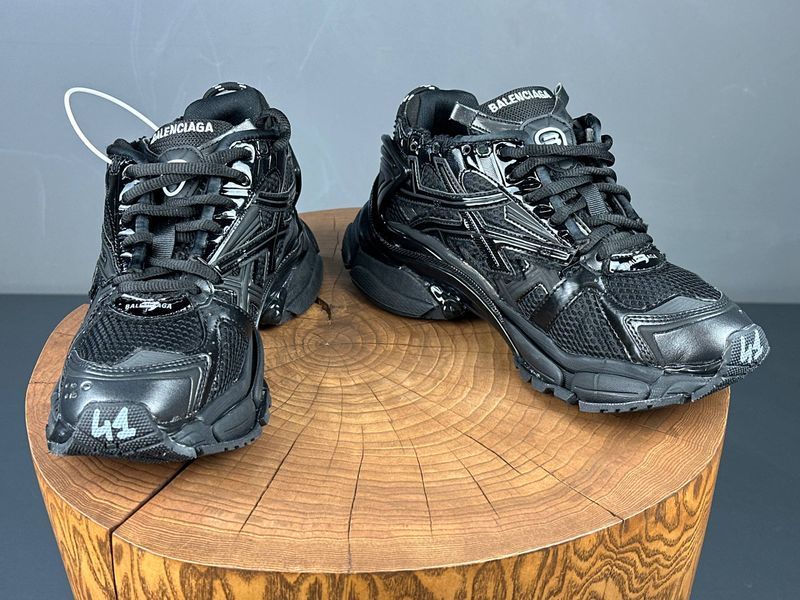 Кросівки Balenciaga Runner Black 0732 0732 фото