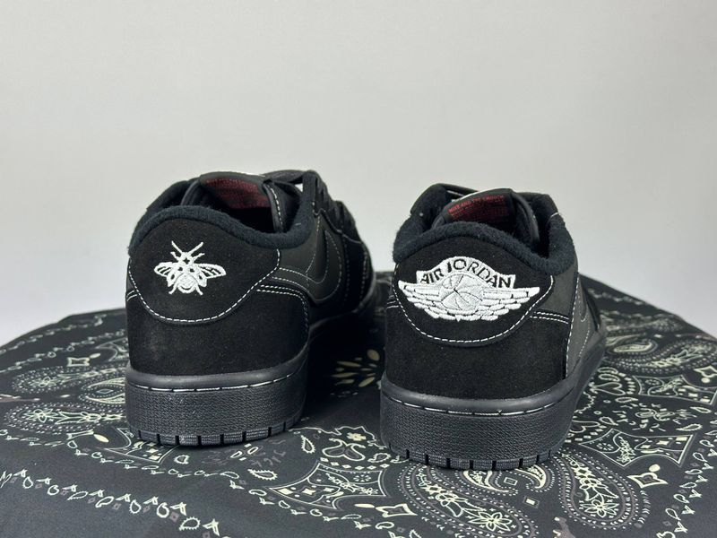 Кросівки Nike Air Jordan 1 Low Phantom Black 0315 0315 фото