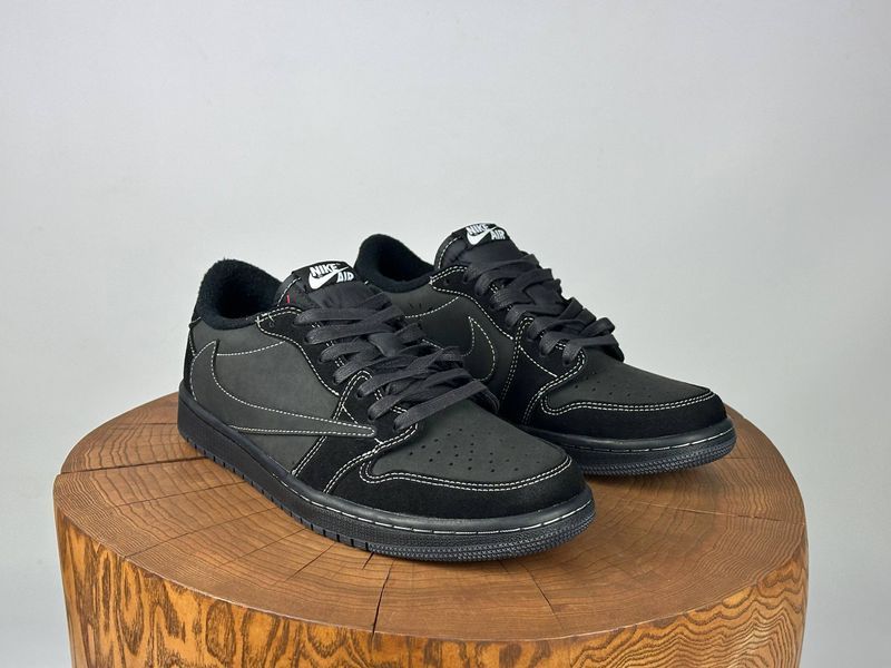 Кросівки Nike Air Jordan 1 Low Phantom Black 0315 0315 фото