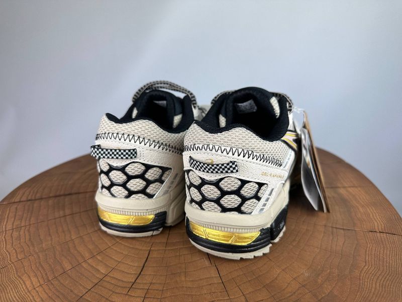 Кросівки Asics Gel-Kahana 8 Beige Gold 0126 0126 фото