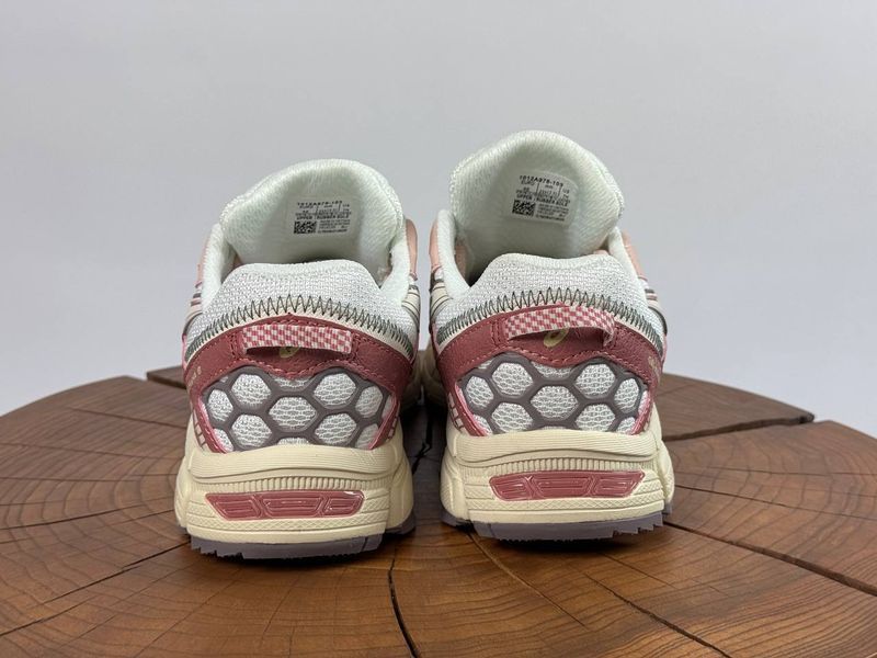 Кросівки Asics Gel-Kahana 8 рожеві 0672 0672 фото