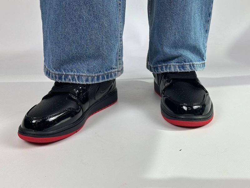 Кросівки Nike Air Jordan Black Red 0956 0956 фото