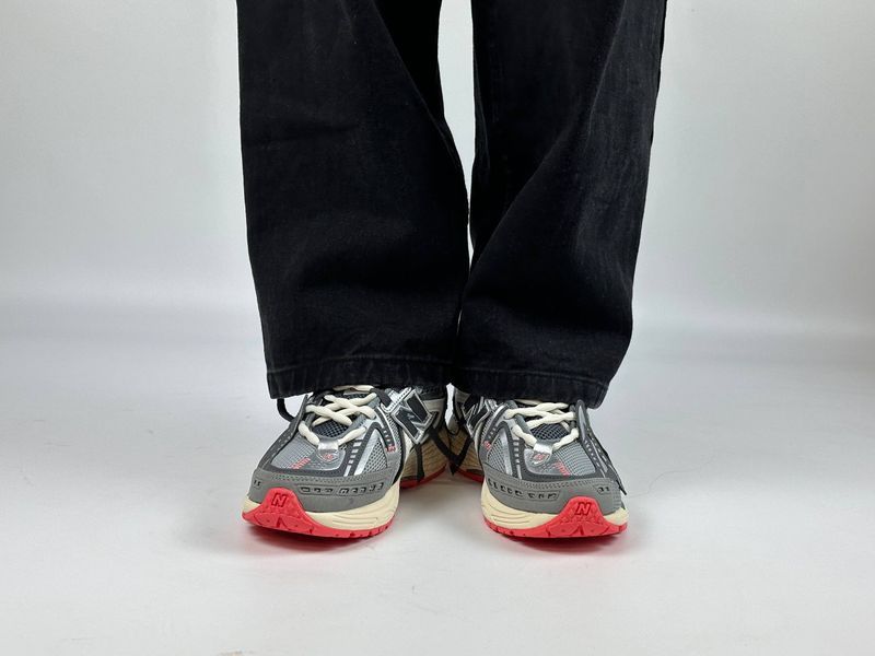 Кросівки New Balance 1906 A Grey Drift Red 1108 1108 фото