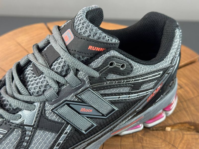 Кросівки New Balance 1906 U Black Grey Red 1477 1477 фото