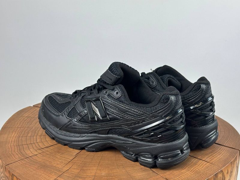 Кросівки New Balance 1906 U Black 1067 1067 фото