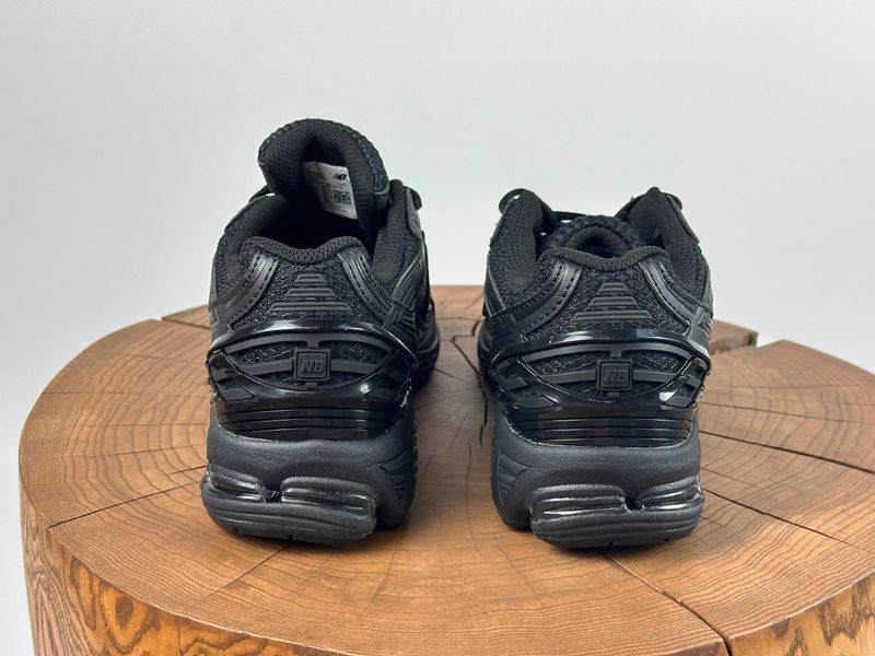 Кросівки New Balance 1906 U Black 1067 1067 фото