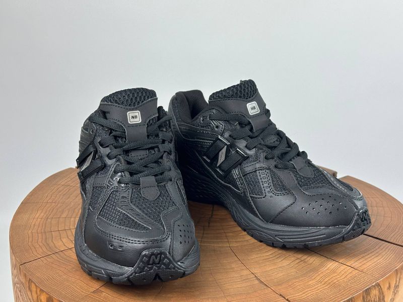 Кросівки New Balance 1906 U Black 1067 1067 фото