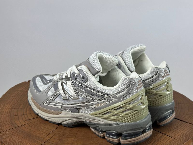 Кросівки New Balance 1906 U Grey White 1066 1066 фото