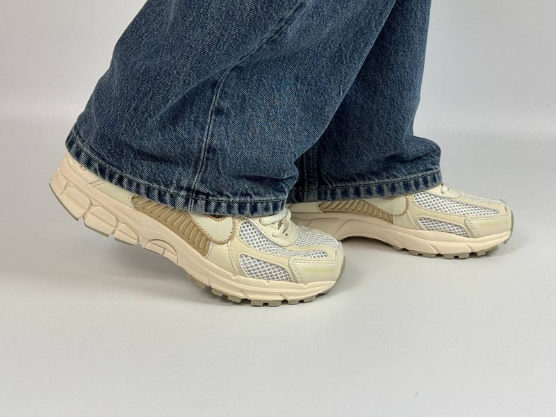 Кросівки Nike ZOOM VOMERO 5 Beige 0156 0156 фото