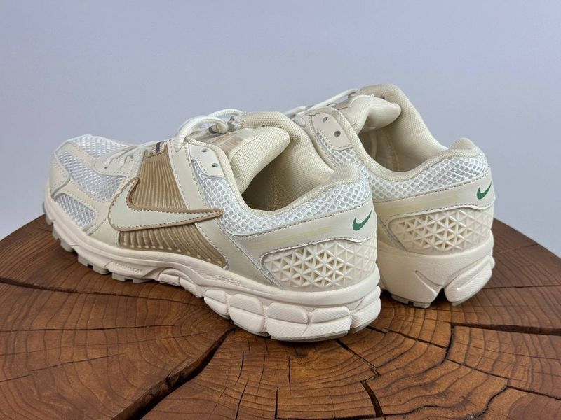 Кросівки Nike ZOOM VOMERO 5 Beige 0156 0156 фото